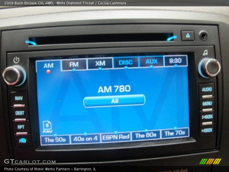 White Diamond Tricoat / Cocoa/Cashmere 2009 Buick Enclave CXL AWD