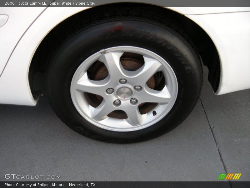 Super White / Stone Gray 2006 Toyota Camry LE
