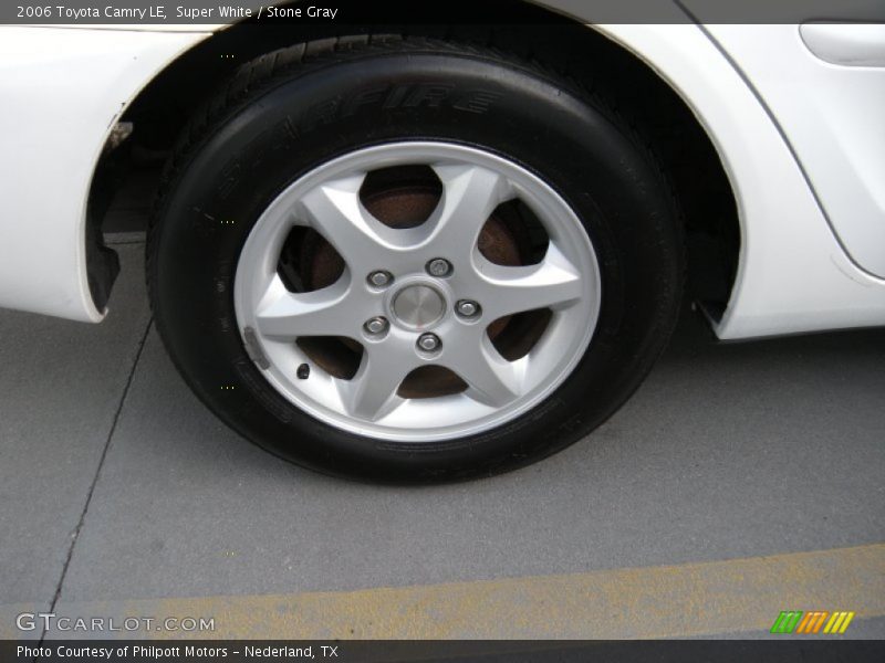 Super White / Stone Gray 2006 Toyota Camry LE