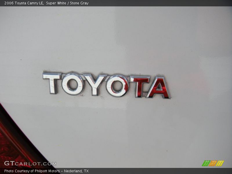 Super White / Stone Gray 2006 Toyota Camry LE
