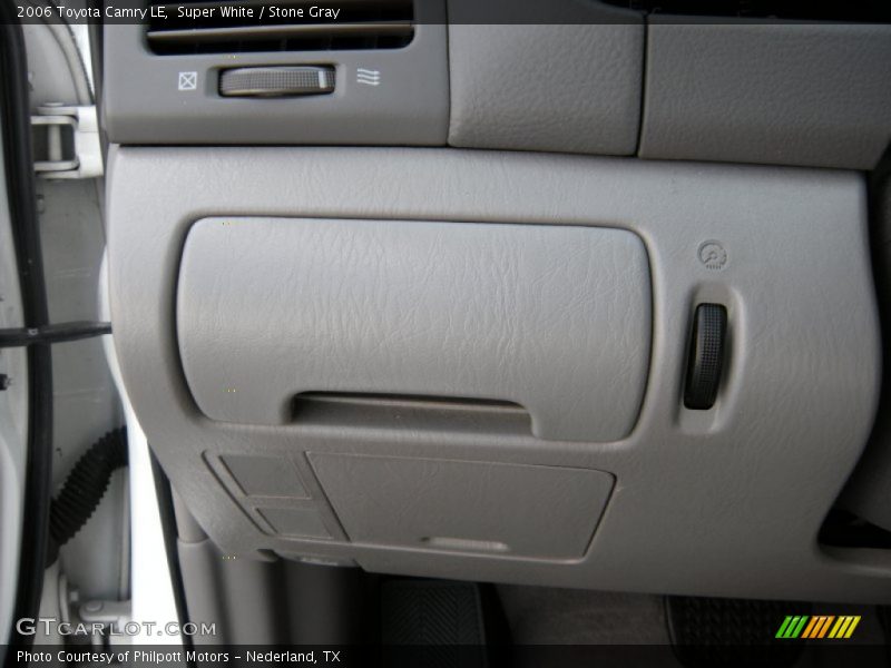 Super White / Stone Gray 2006 Toyota Camry LE