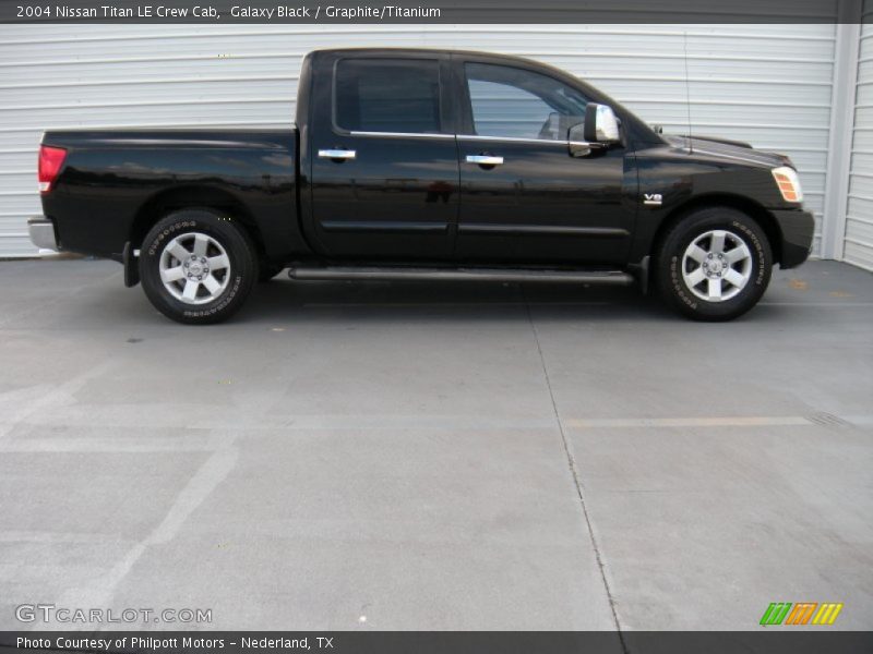 Galaxy Black / Graphite/Titanium 2004 Nissan Titan LE Crew Cab