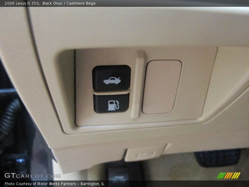Black Onyx / Cashmere Beige 2006 Lexus IS 350