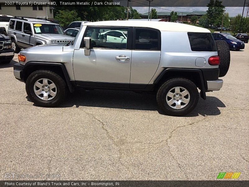 Titanium Metallic / Dark Charcoal 2007 Toyota FJ Cruiser 4WD