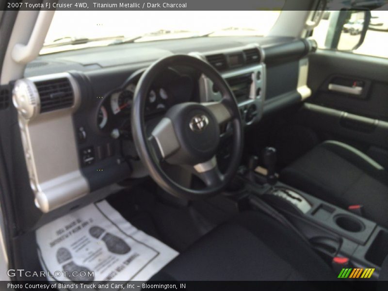 Titanium Metallic / Dark Charcoal 2007 Toyota FJ Cruiser 4WD