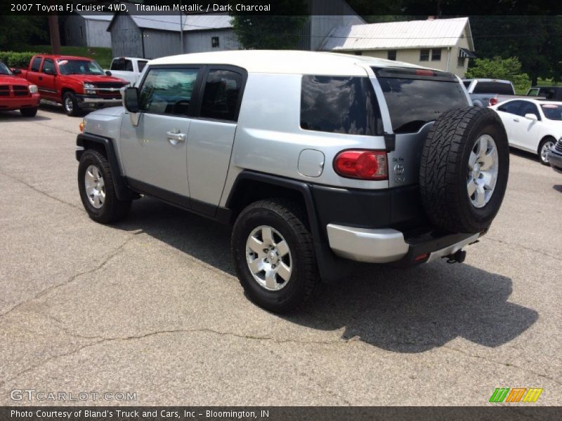 Titanium Metallic / Dark Charcoal 2007 Toyota FJ Cruiser 4WD