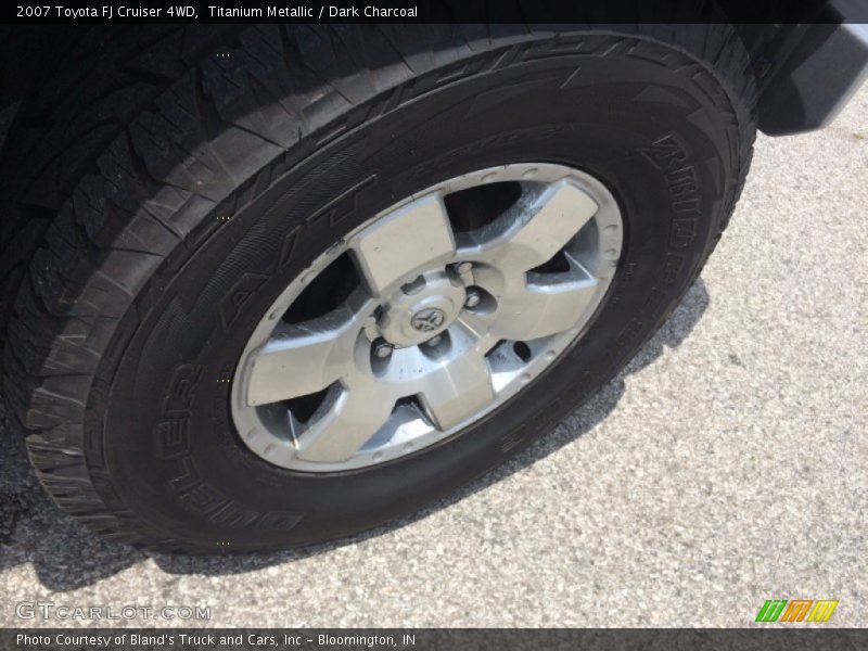 Titanium Metallic / Dark Charcoal 2007 Toyota FJ Cruiser 4WD