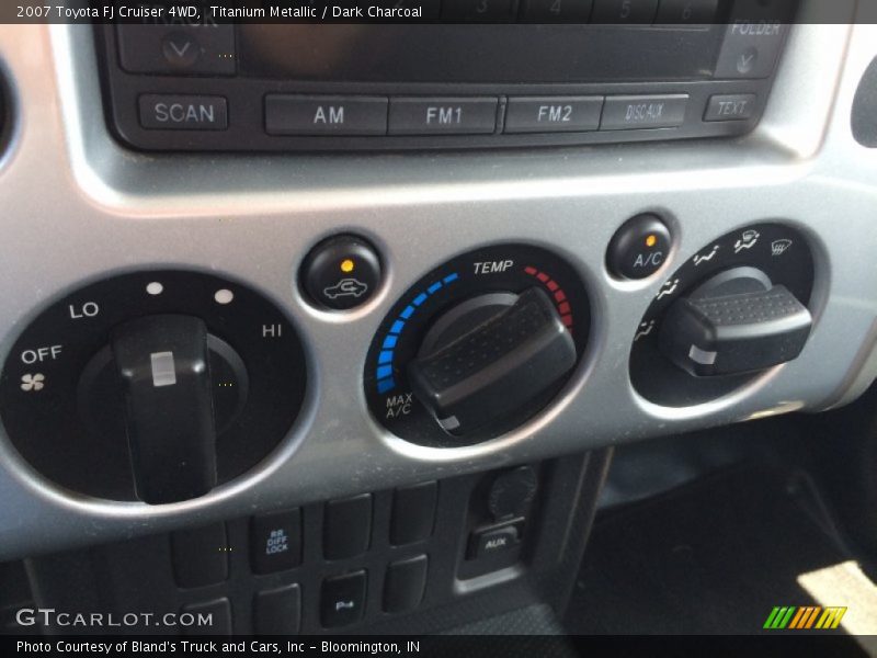 Titanium Metallic / Dark Charcoal 2007 Toyota FJ Cruiser 4WD