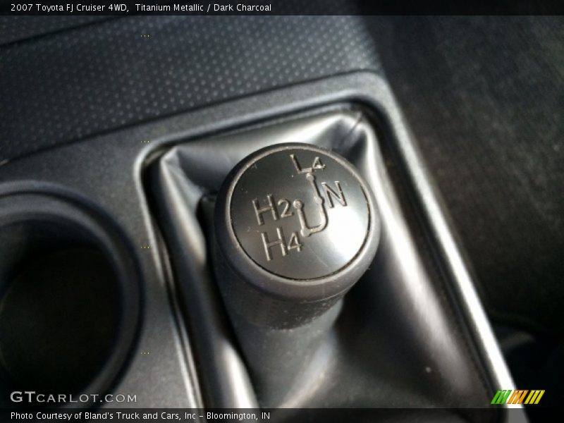 Titanium Metallic / Dark Charcoal 2007 Toyota FJ Cruiser 4WD