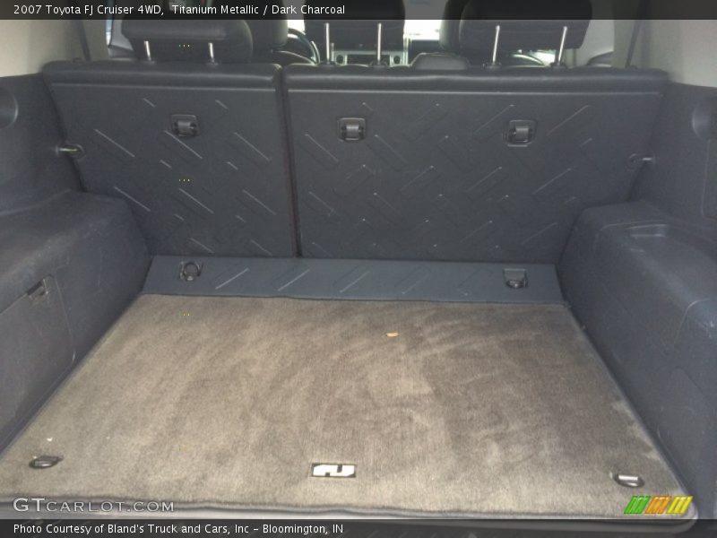 Titanium Metallic / Dark Charcoal 2007 Toyota FJ Cruiser 4WD