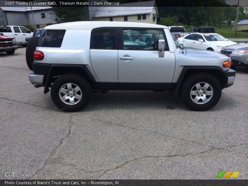 Titanium Metallic / Dark Charcoal 2007 Toyota FJ Cruiser 4WD