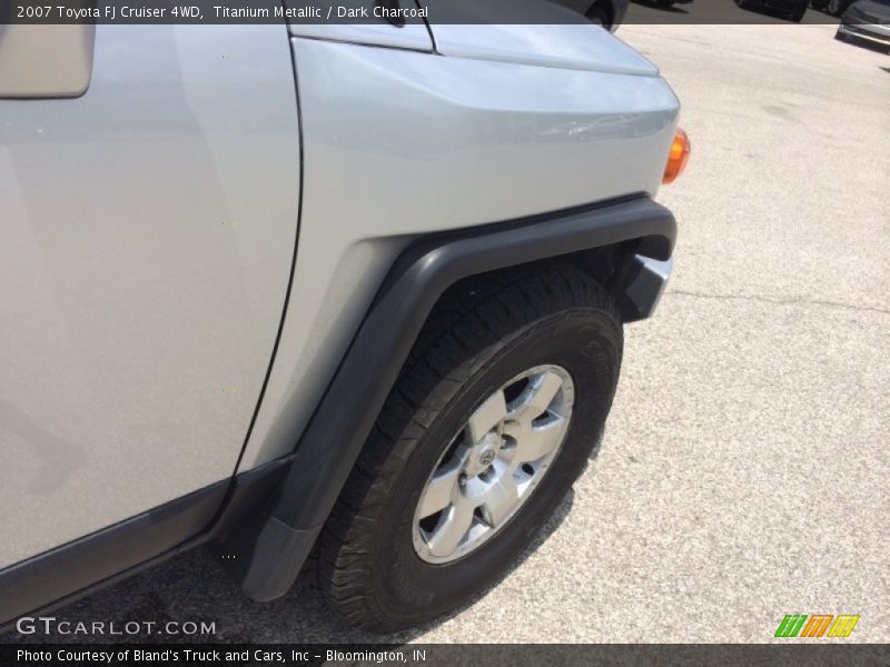 Titanium Metallic / Dark Charcoal 2007 Toyota FJ Cruiser 4WD