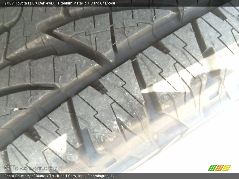 Titanium Metallic / Dark Charcoal 2007 Toyota FJ Cruiser 4WD