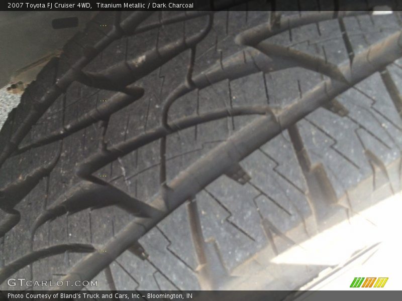 Titanium Metallic / Dark Charcoal 2007 Toyota FJ Cruiser 4WD