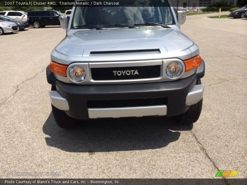 Titanium Metallic / Dark Charcoal 2007 Toyota FJ Cruiser 4WD