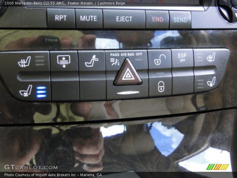 Controls of 2006 CLS 55 AMG