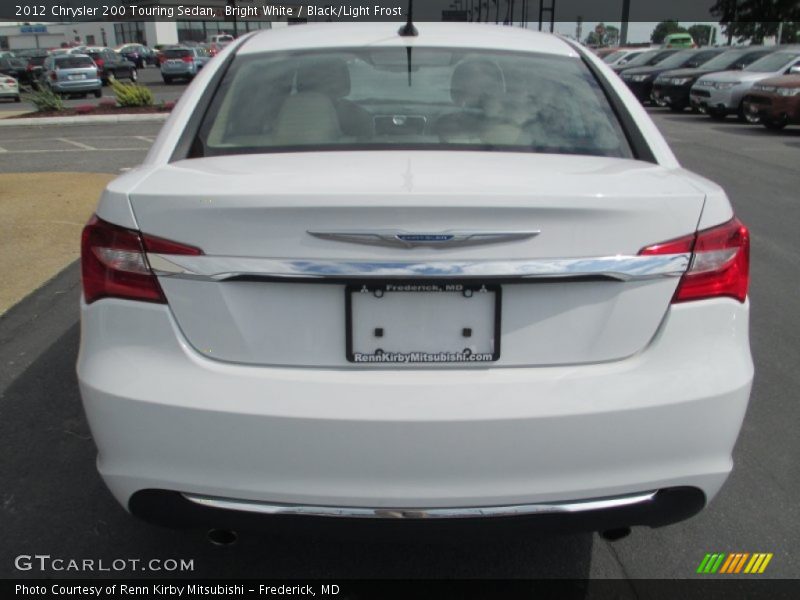 Bright White / Black/Light Frost 2012 Chrysler 200 Touring Sedan