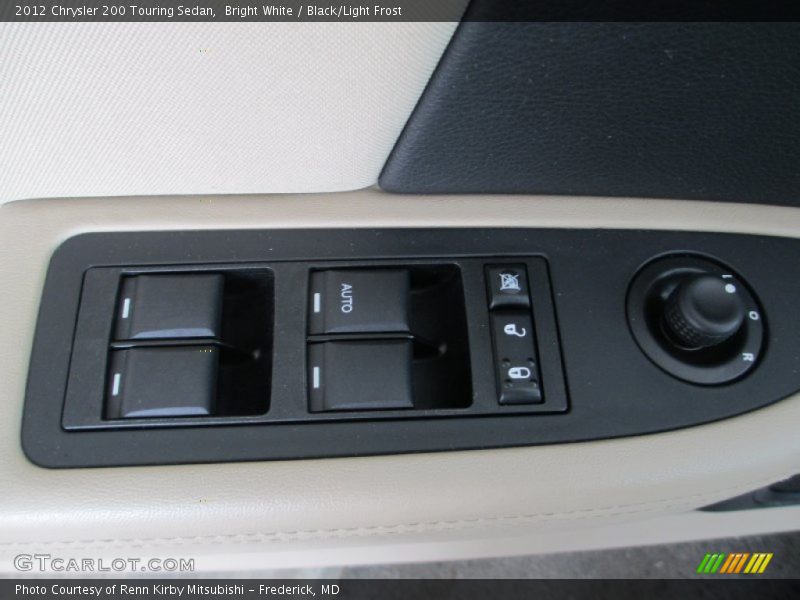 Bright White / Black/Light Frost 2012 Chrysler 200 Touring Sedan