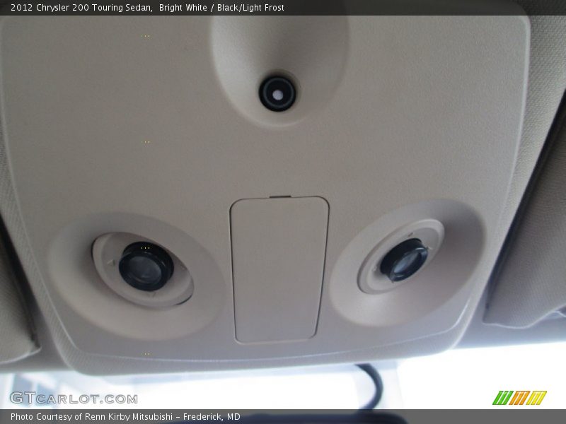 Bright White / Black/Light Frost 2012 Chrysler 200 Touring Sedan