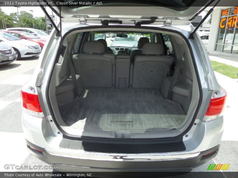 Classic Silver Metallic / Ash 2011 Toyota Highlander V6