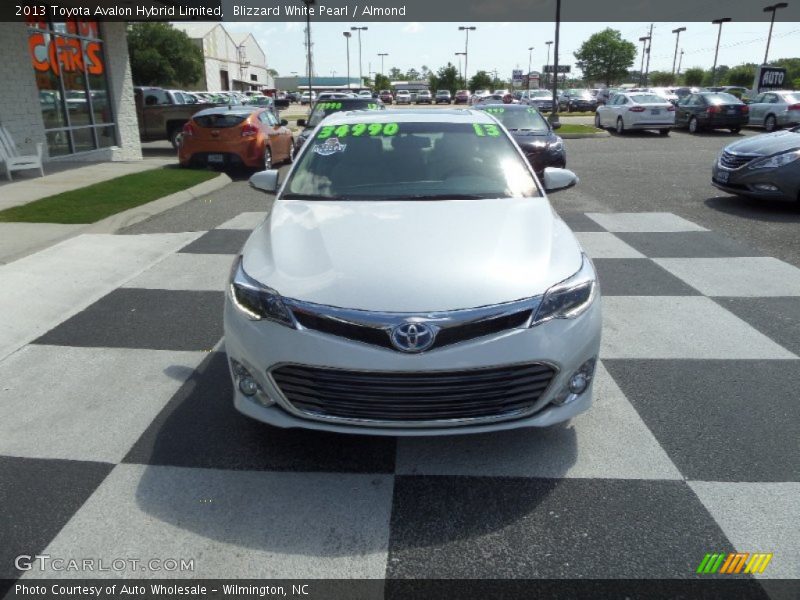 Blizzard White Pearl / Almond 2013 Toyota Avalon Hybrid Limited