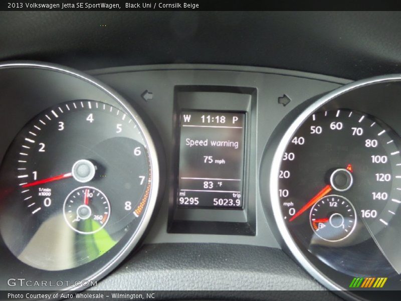 Black Uni / Cornsilk Beige 2013 Volkswagen Jetta SE SportWagen