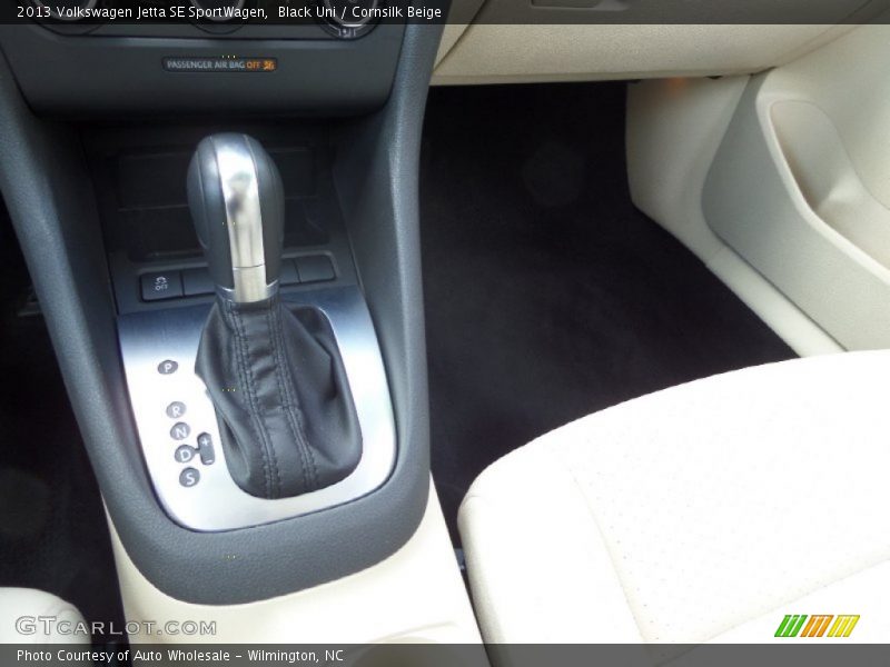 Black Uni / Cornsilk Beige 2013 Volkswagen Jetta SE SportWagen