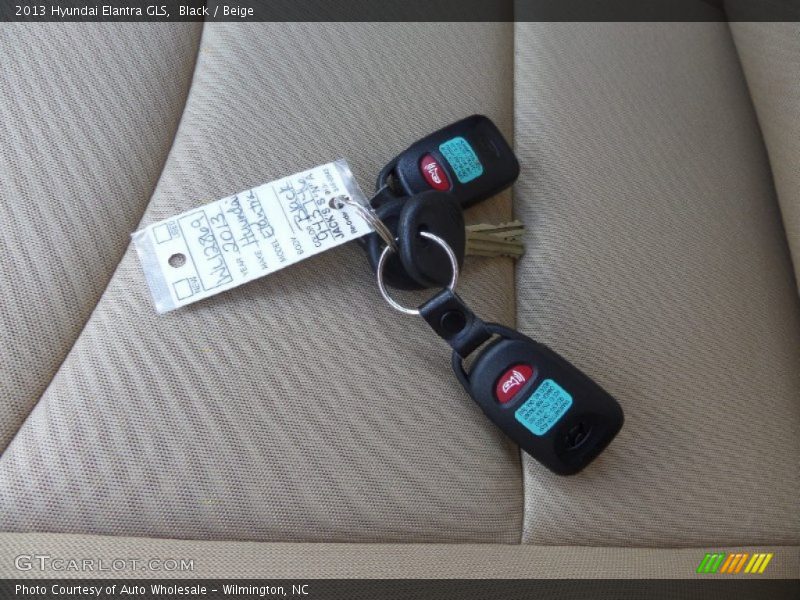 Black / Beige 2013 Hyundai Elantra GLS