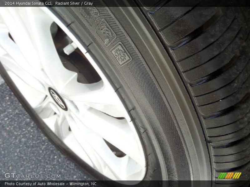 Radiant Silver / Gray 2014 Hyundai Sonata GLS