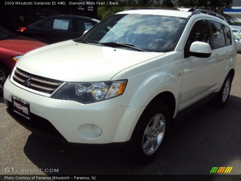 Diamond White Pearl / Black 2009 Mitsubishi Outlander ES 4WD