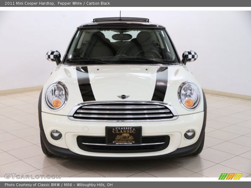 Pepper White / Carbon Black 2011 Mini Cooper Hardtop
