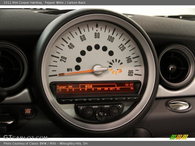 Pepper White / Carbon Black 2011 Mini Cooper Hardtop
