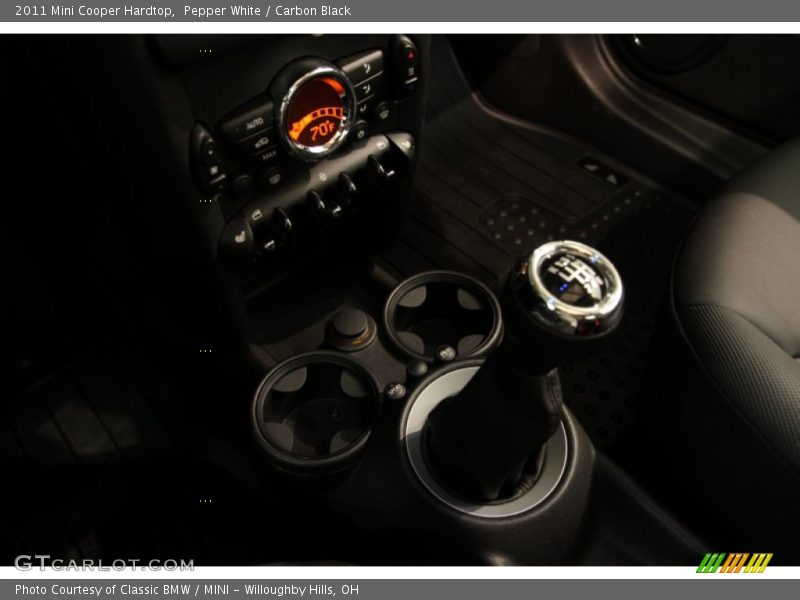Pepper White / Carbon Black 2011 Mini Cooper Hardtop