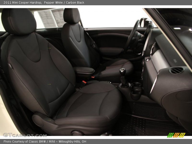 Pepper White / Carbon Black 2011 Mini Cooper Hardtop