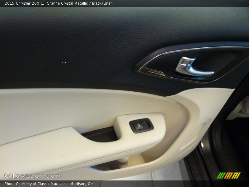 Granite Crystal Metallic / Black/Linen 2015 Chrysler 200 C