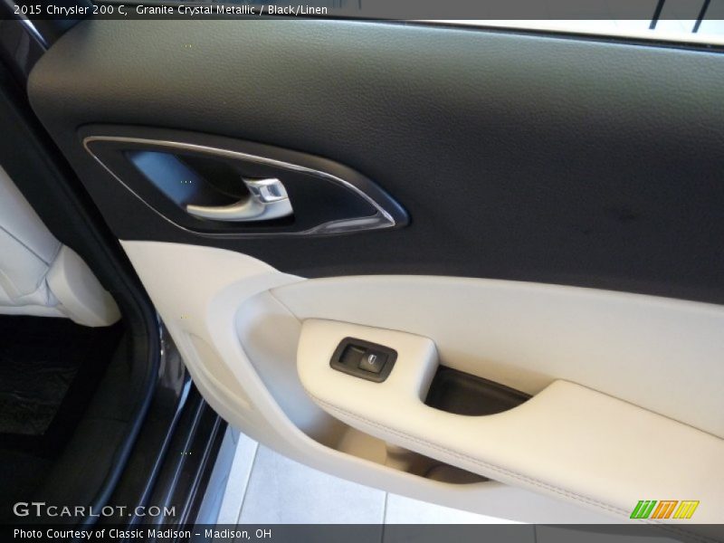 Granite Crystal Metallic / Black/Linen 2015 Chrysler 200 C