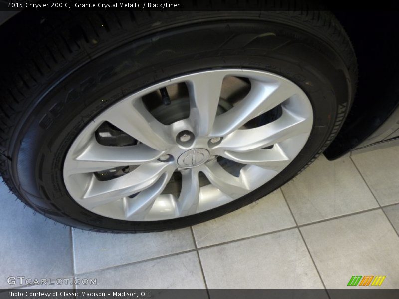 Granite Crystal Metallic / Black/Linen 2015 Chrysler 200 C