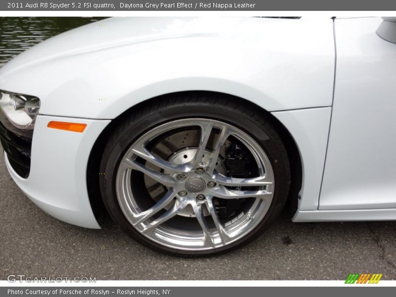 Daytona Grey Pearl Effect / Red Nappa Leather 2011 Audi R8 Spyder 5.2 FSI quattro