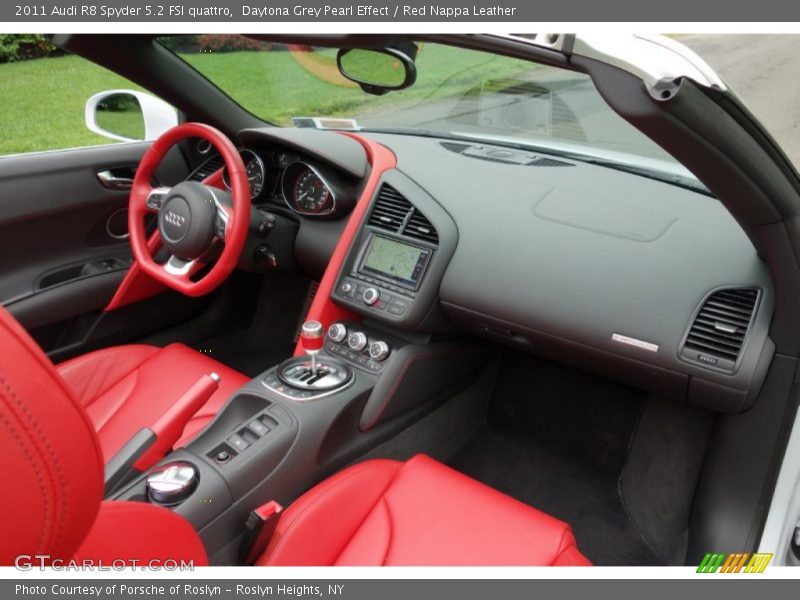 Daytona Grey Pearl Effect / Red Nappa Leather 2011 Audi R8 Spyder 5.2 FSI quattro
