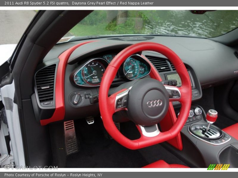 Daytona Grey Pearl Effect / Red Nappa Leather 2011 Audi R8 Spyder 5.2 FSI quattro
