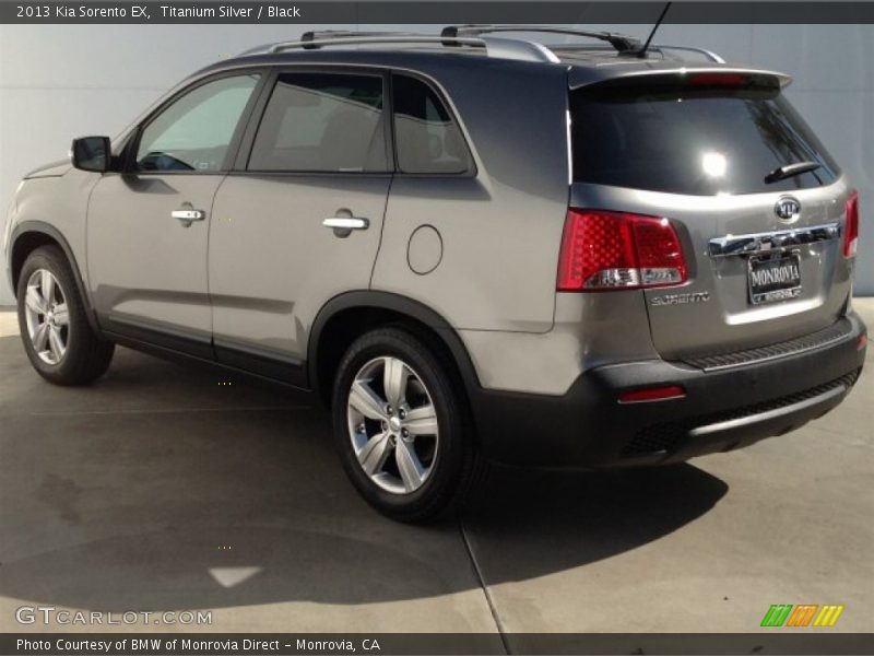 Titanium Silver / Black 2013 Kia Sorento EX