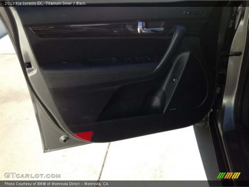 Titanium Silver / Black 2013 Kia Sorento EX