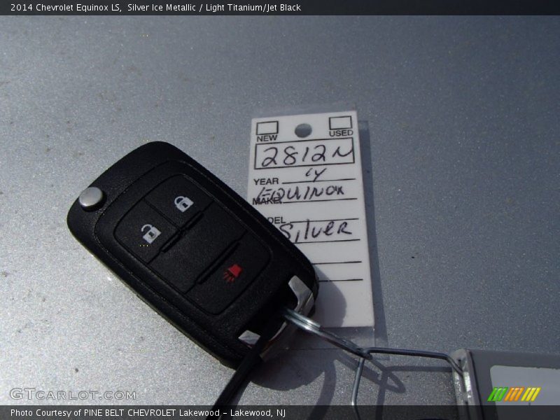 Silver Ice Metallic / Light Titanium/Jet Black 2014 Chevrolet Equinox LS