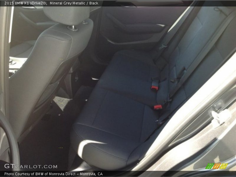 Mineral Grey Metallic / Black 2015 BMW X1 sDrive28i