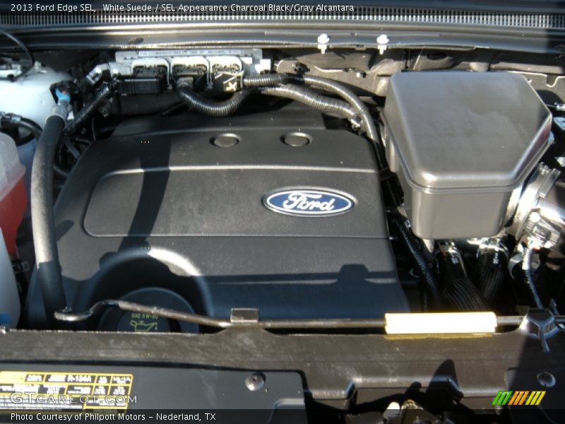 White Suede / SEL Appearance Charcoal Black/Gray Alcantara 2013 Ford Edge SEL