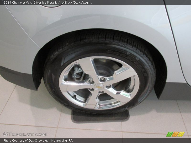 Silver Ice Metallic / Jet Black/Dark Accents 2014 Chevrolet Volt