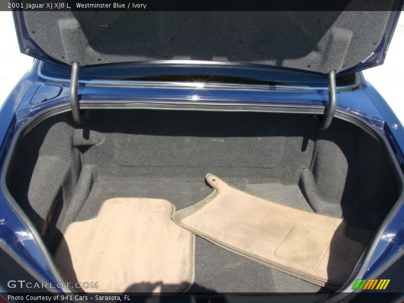  2001 XJ XJ8 L Trunk