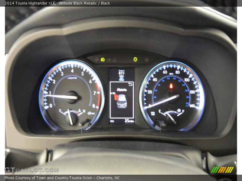 Attitude Black Metallic / Black 2014 Toyota Highlander XLE
