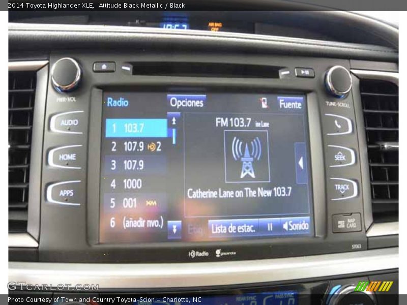 Attitude Black Metallic / Black 2014 Toyota Highlander XLE