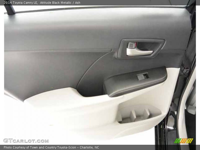 Attitude Black Metallic / Ash 2014 Toyota Camry LE
